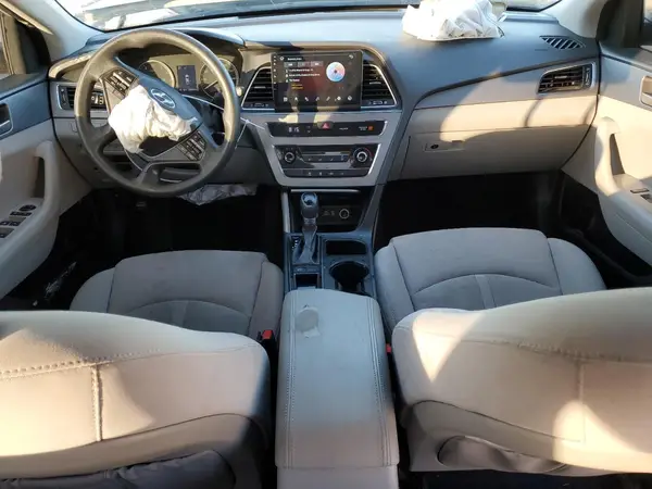 5NPE24AF8HH443747 2017 HYUNDAI SONATA - Image 8