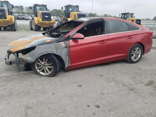 5NPE24AF8HH446468 2017 HYUNDAI SONATA - Image 1