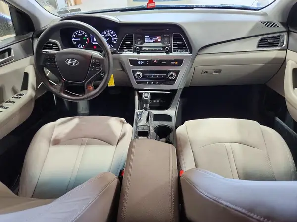 5NPE24AF8HH451766 2017 HYUNDAI SONATA - Image 8