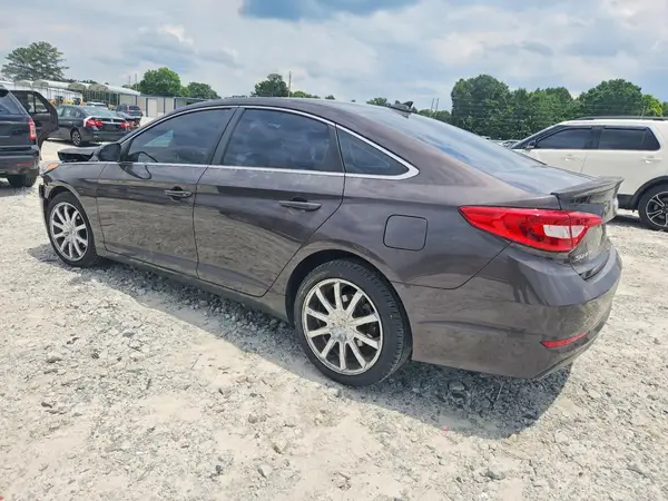 5NPE24AF8HH473704 2017 HYUNDAI SONATA - Image 2