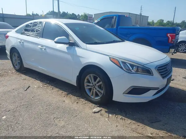 5NPE24AF8HH476537 2017 HYUNDAI SONATA - Image 1