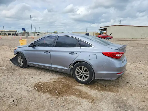 5NPE24AF8HH477316 2017 HYUNDAI SONATA - Image 2