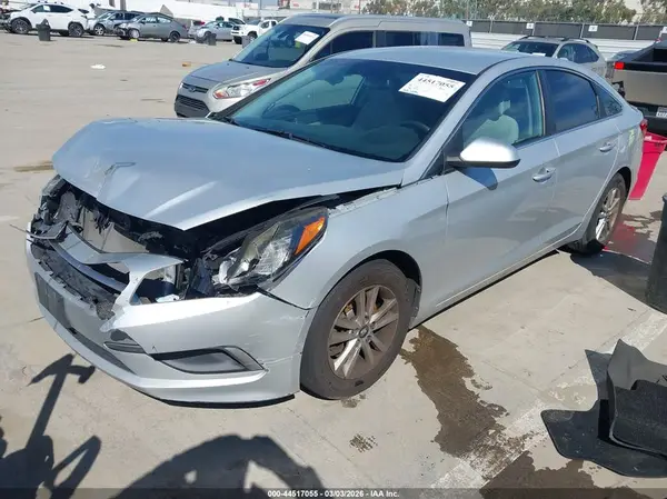 5NPE24AF8HH480524 2017 HYUNDAI SONATA - Image 2