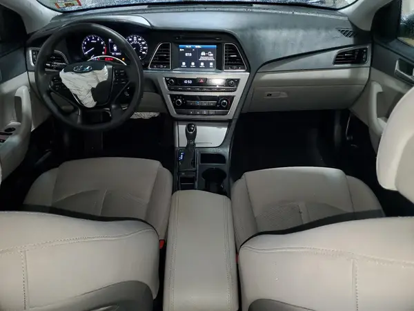 5NPE24AF8HH483603 2017 HYUNDAI SONATA - Image 8
