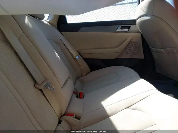 5NPE24AF8HH486114 2017 HYUNDAI SONATA - Image 8