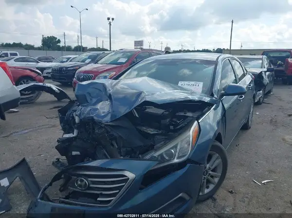 5NPE24AF8HH489093 2017 HYUNDAI SONATA - Image 2