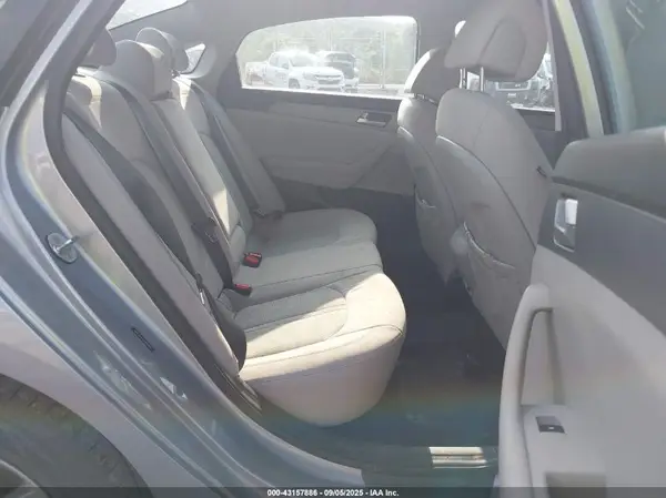 5NPE24AF8HH489305 2017 HYUNDAI SONATA - Image 8