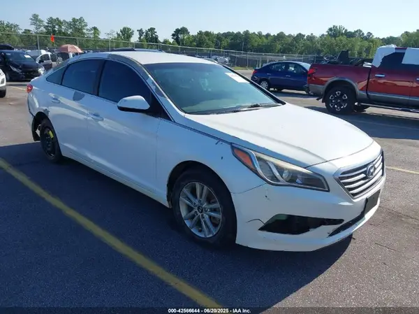 5NPE24AF8HH489577 2017 HYUNDAI SONATA - Image 1