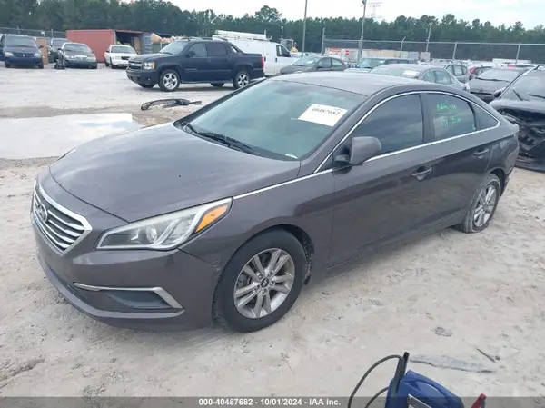 5NPE24AF8HH496657 2017 HYUNDAI SONATA - Image 2