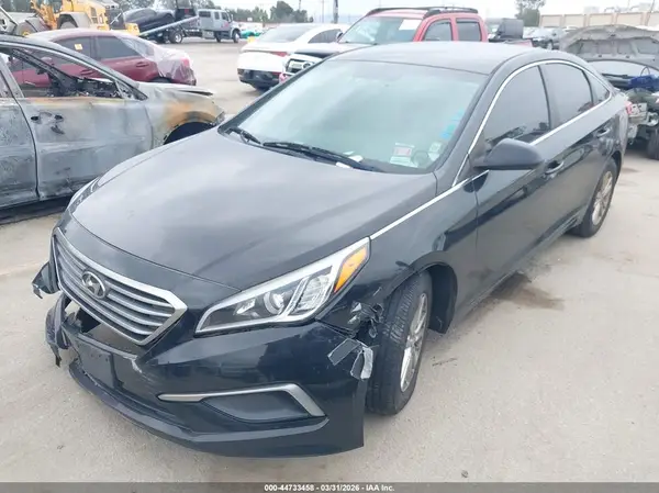 5NPE24AF8HH500948 2017 HYUNDAI SONATA - Image 2