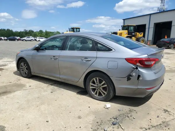 5NPE24AF8HH504479 2017 HYUNDAI SONATA - Image 2