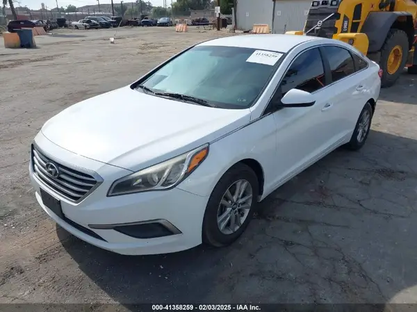 5NPE24AF8HH505440 2017 HYUNDAI SONATA - Image 2