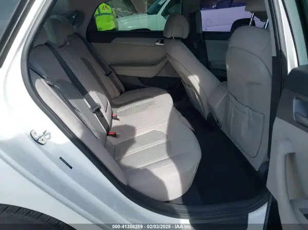 5NPE24AF8HH505440 2017 HYUNDAI SONATA - Image 8
