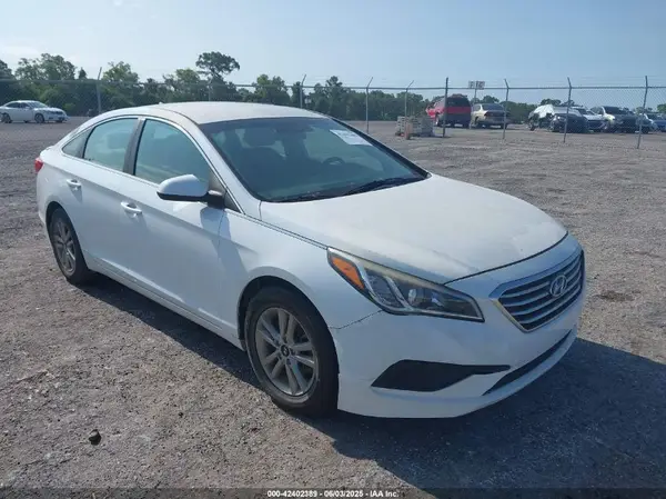 5NPE24AF8HH506586 2017 HYUNDAI SONATA - Image 1