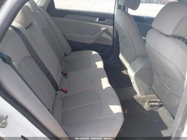 5NPE24AF8HH506586 2017 HYUNDAI SONATA - Image 8