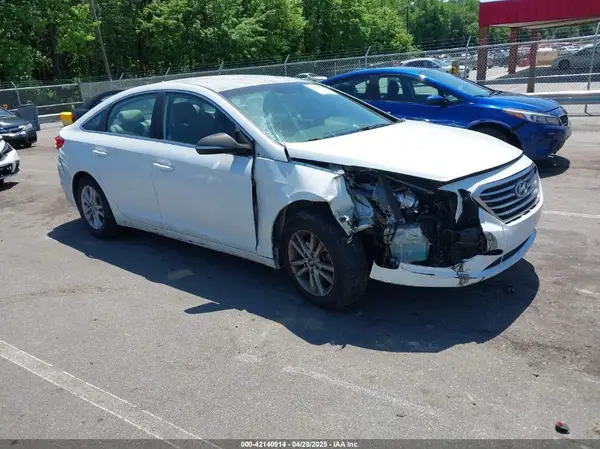 5NPE24AF8HH511593 2017 HYUNDAI SONATA - Image 1