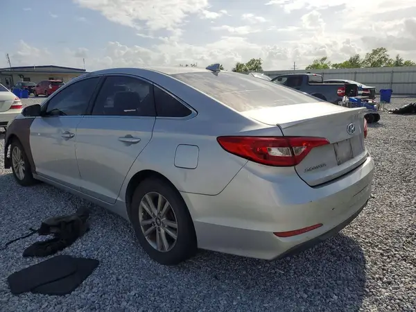 5NPE24AF8HH518494 2017 HYUNDAI SONATA - Image 2