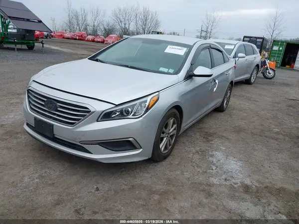 5NPE24AF8HH520360 2017 HYUNDAI SONATA - Image 2
