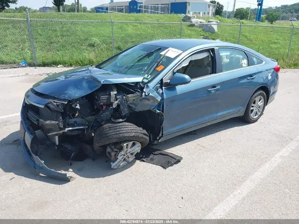 5NPE24AF8HH522643 2017 HYUNDAI SONATA - Image 2