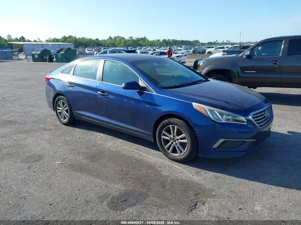 5NPE24AF8HH522674 2017 HYUNDAI SONATA - Image 1