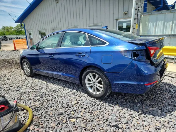 5NPE24AF8HH522898 2017 HYUNDAI SONATA - Image 2