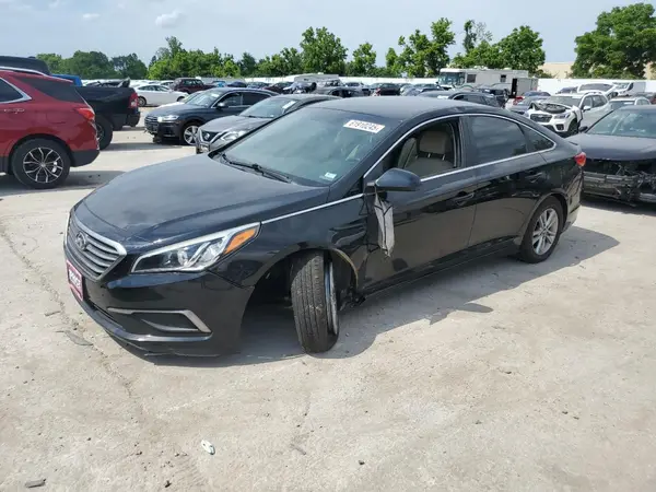5NPE24AF8HH523761 2017 HYUNDAI SONATA - Image 1