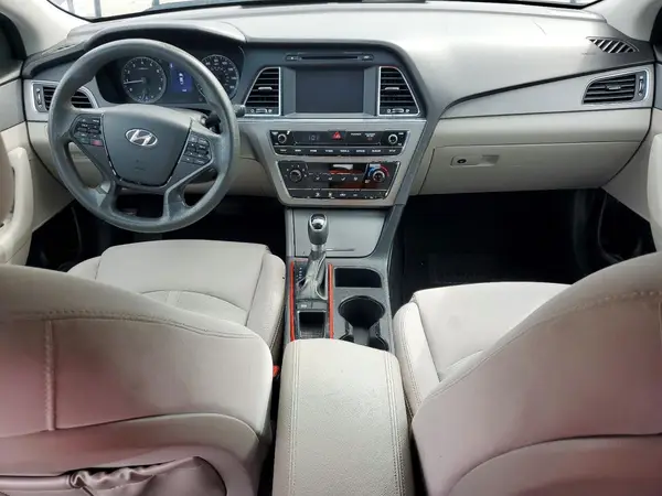 5NPE24AF8HH523999 2017 HYUNDAI SONATA - Image 8