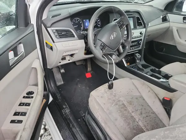 5NPE24AF8HH524697 2017 HYUNDAI SONATA - Image 8