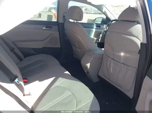 5NPE24AF8HH524781 2017 HYUNDAI SONATA - Image 8