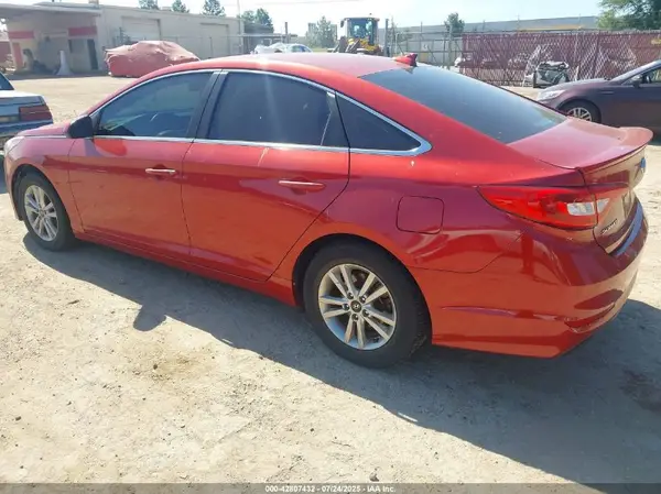 5NPE24AF8HH525056 2017 HYUNDAI SONATA - Image 2