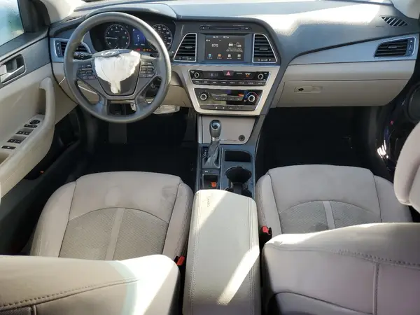 5NPE24AF8HH525798 2017 HYUNDAI SONATA - Image 8