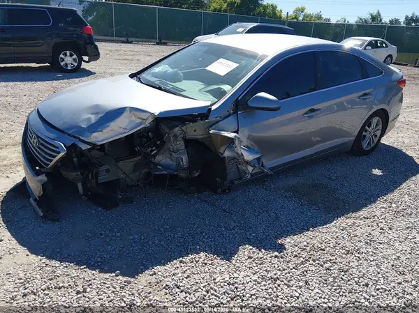 5NPE24AF8HH526062 2017 HYUNDAI SONATA - Image 2