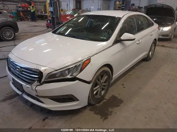 5NPE24AF8HH526319 2017 HYUNDAI SONATA - Image 2