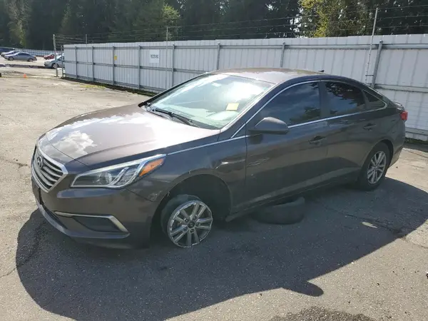 5NPE24AF8HH526885 2017 HYUNDAI SONATA - Image 1