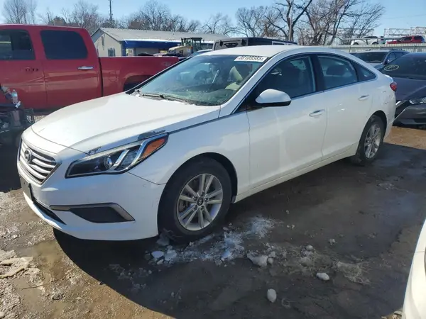 5NPE24AF8HH527194 2017 HYUNDAI SONATA - Image 1