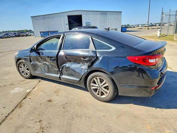 5NPE24AF8HH529267 2017 HYUNDAI SONATA - Image 2