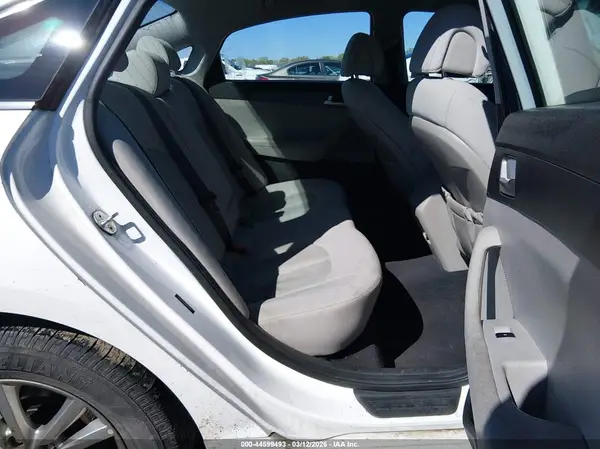 5NPE24AF8HH532217 2017 HYUNDAI SONATA - Image 8