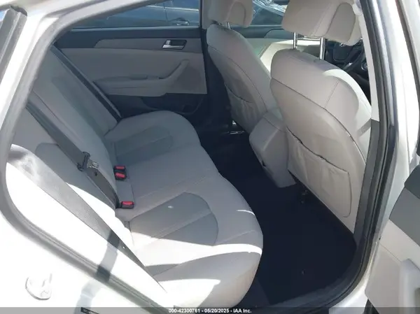 5NPE24AF8HH532525 2017 HYUNDAI SONATA - Image 8
