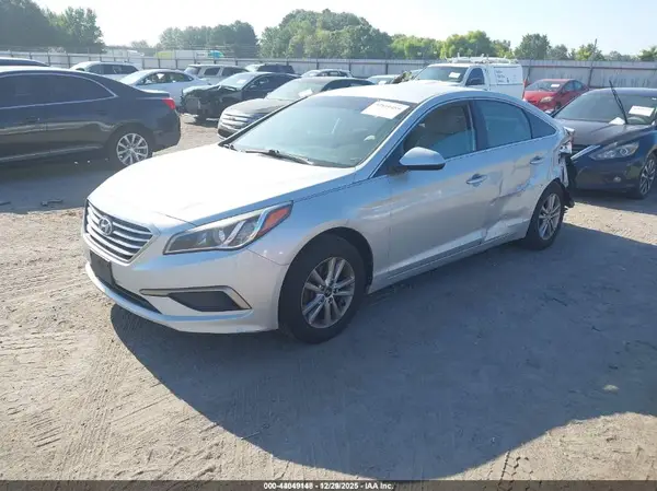 5NPE24AF8HH532847 2017 HYUNDAI SONATA - Image 2