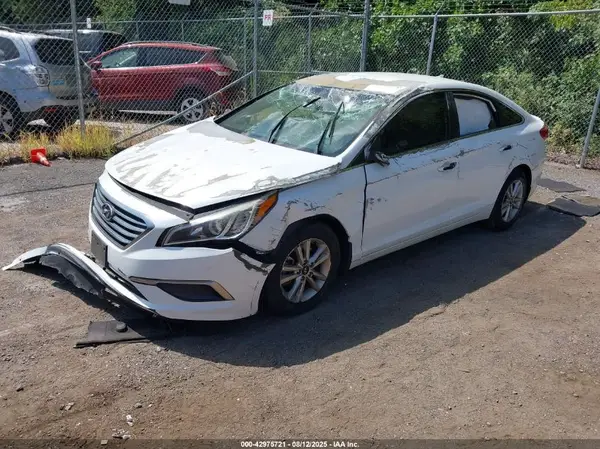 5NPE24AF8HH539961 2017 HYUNDAI SONATA - Image 2