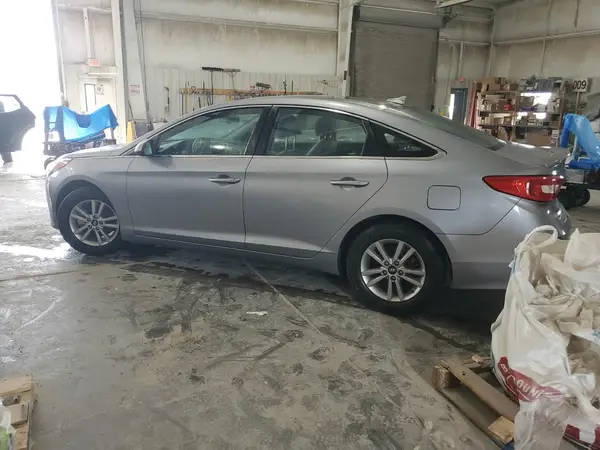 5NPE24AF8HH541757 2017 HYUNDAI SONATA - Image 2