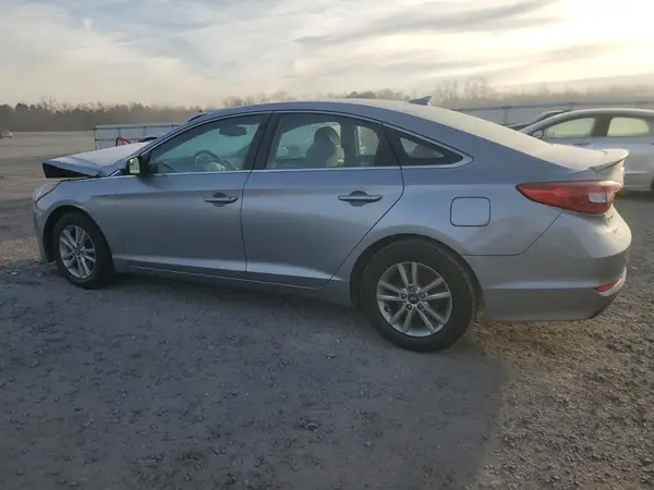 5NPE24AF8HH543055 2017 HYUNDAI SONATA - Image 2