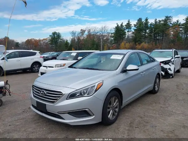 5NPE24AF8HH543332 2017 HYUNDAI SONATA - Image 2