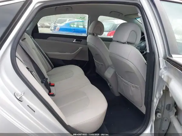 5NPE24AF8HH543332 2017 HYUNDAI SONATA - Image 8