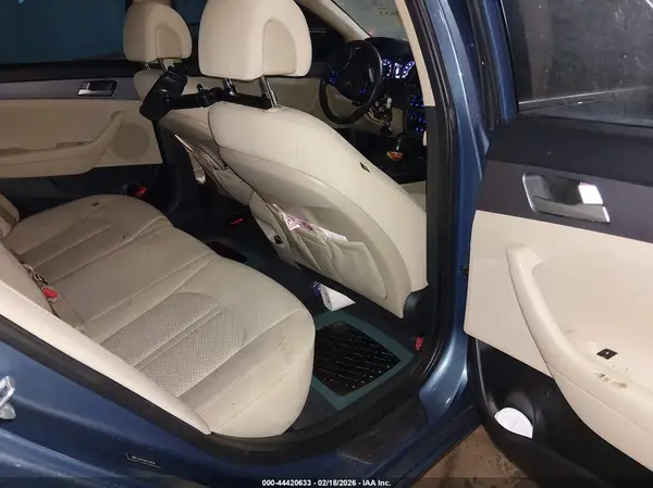 5NPE24AF8HH551639 2017 HYUNDAI SONATA - Image 8