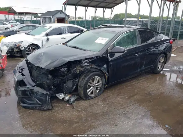 5NPE24AF8HH554105 2017 HYUNDAI SONATA - Image 2