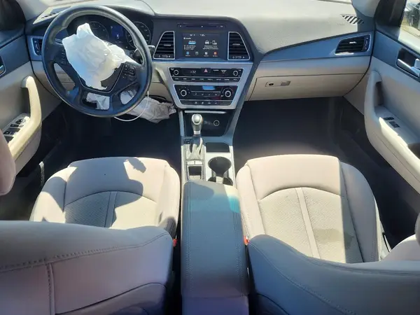 5NPE24AF8HH555092 2017 HYUNDAI SONATA - Image 8