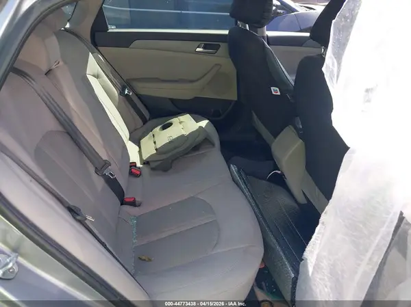5NPE24AF8HH558879 2017 HYUNDAI SONATA - Image 8