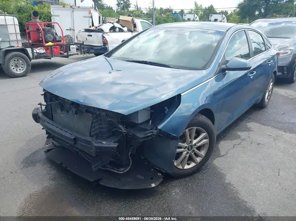 5NPE24AF8HH560065 2017 HYUNDAI SONATA - Image 2