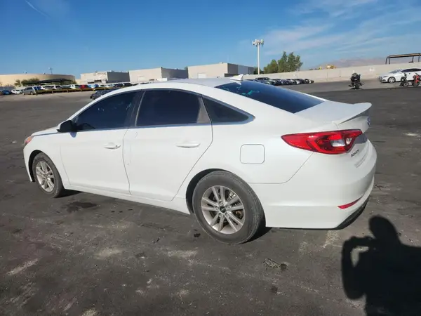 5NPE24AF8HH560339 2017 HYUNDAI SONATA - Image 2